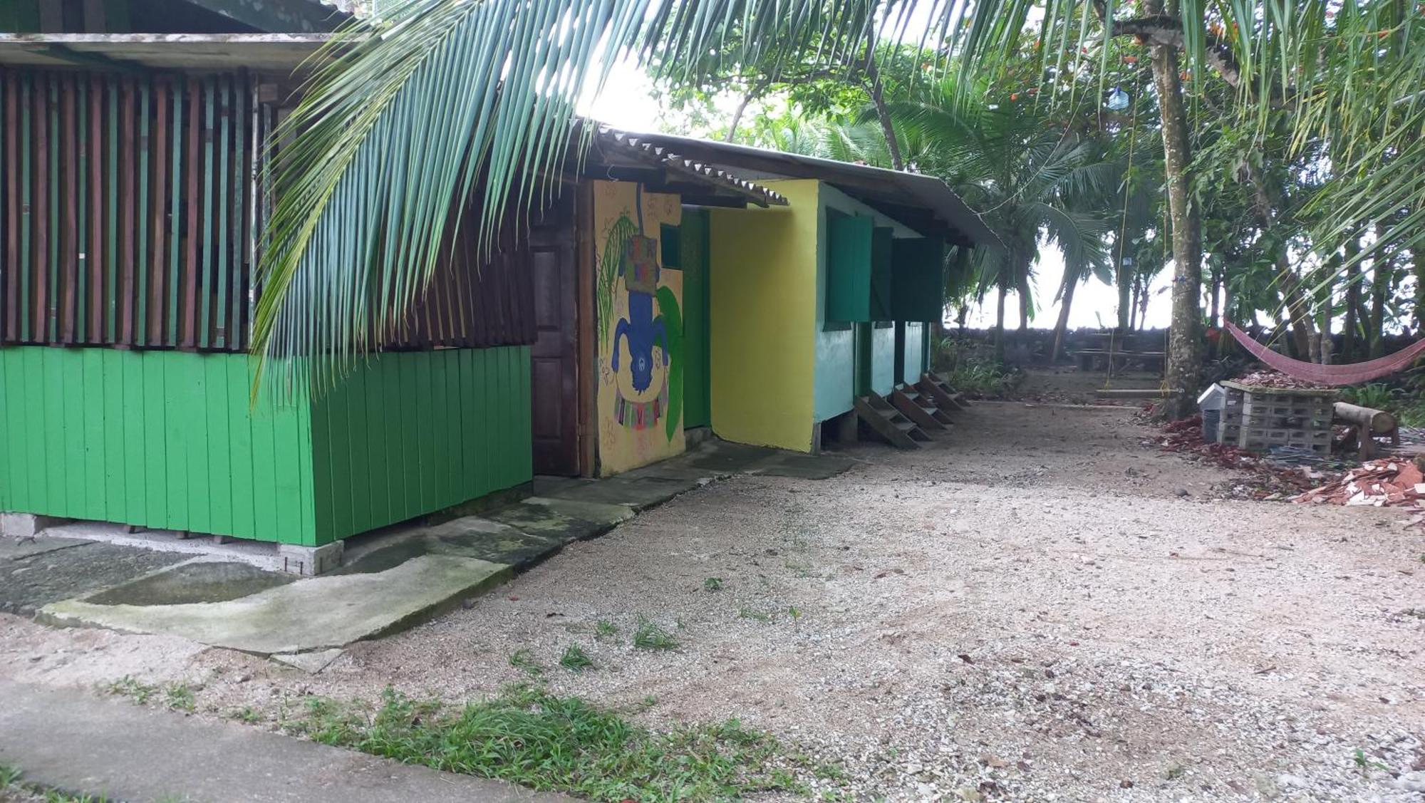 Casa Mamre Hostel Cahuita Kültér fotó